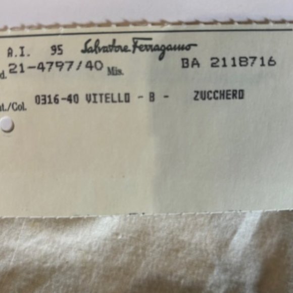 Ferragamo Ivory Mini - Picture 3 of 8